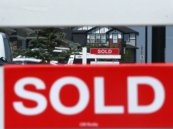 An unusual home sales rally in December has stoked speculation that the Canadian housing market may start to heat up even more. PHOTO BY JIM WELLS/POSTMEDIA